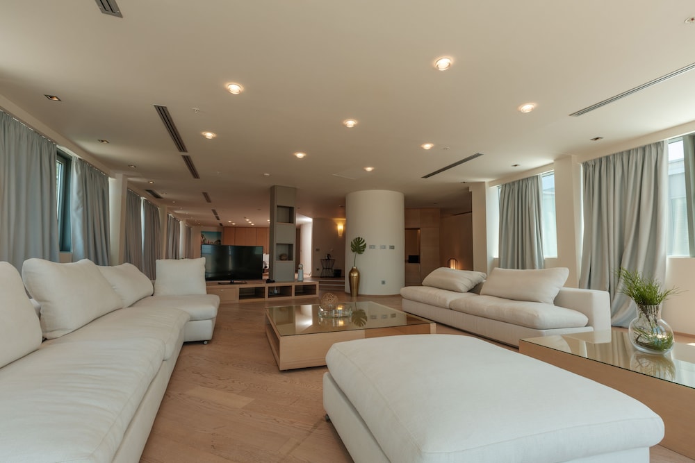 Presidential Suite (3 pax) photo 1