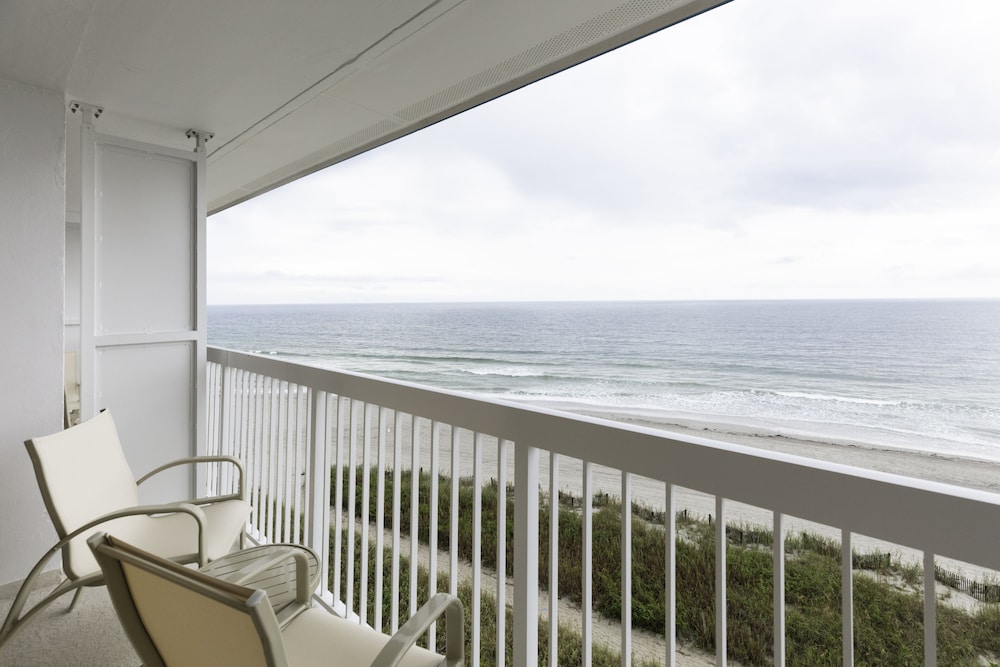 Room, 2 Queen Beds, Oceanfront photo 1