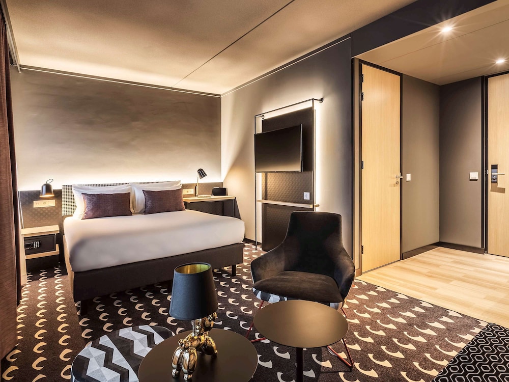 Studio, 1 Double Bed with Sofa bed - Photo 4
