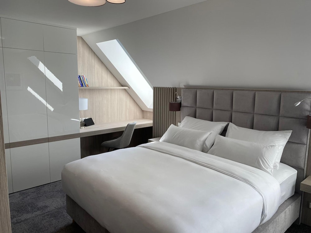 Superior Suite, Park View