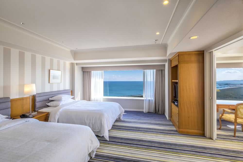 Corner Suite, 2 Double Beds, Non Smoking
