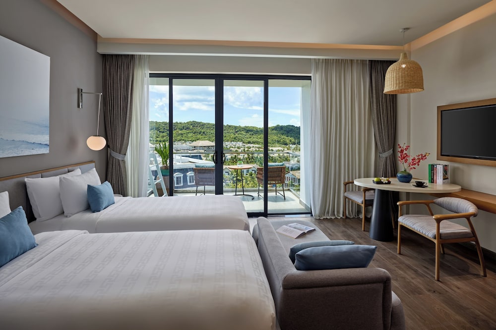 Standard Room, 2 Twin Beds, Balcony - Photo 2