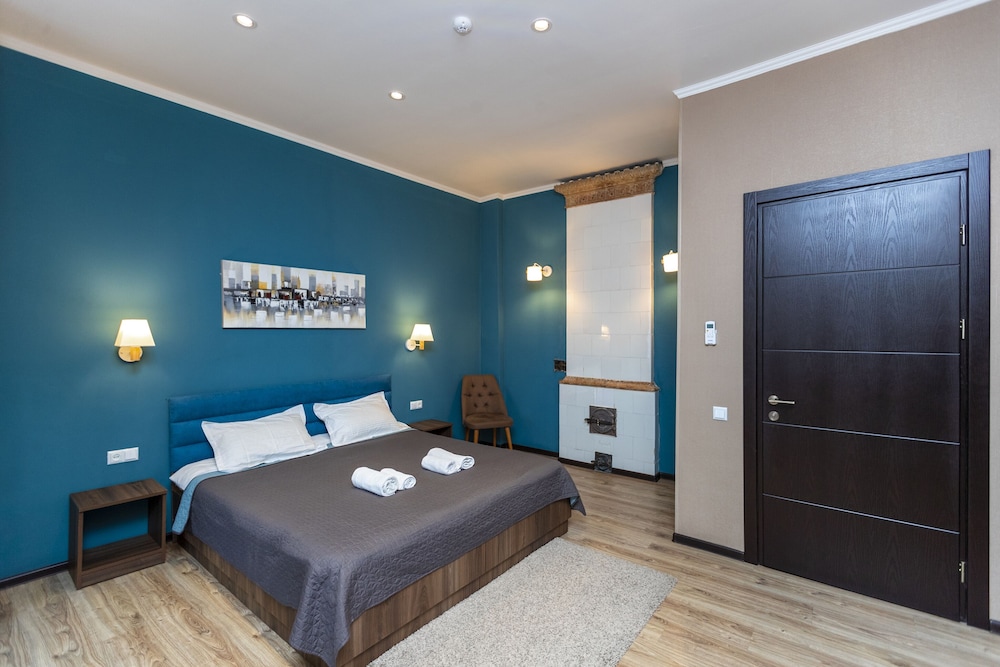 Superior Triple Room, 1 King Bed with Sofa bed, Non Smoking photo 1