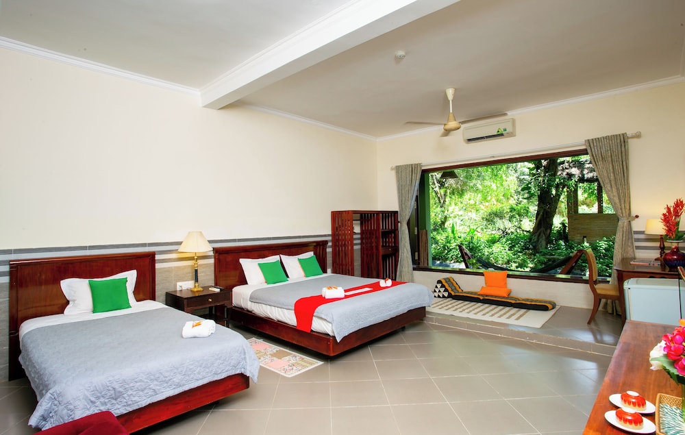 SUITE photo 1