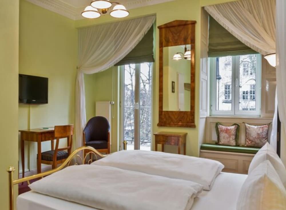 Standard Double Room (incl.3.50€ Energy Fee p.pers./p.night) photo 2