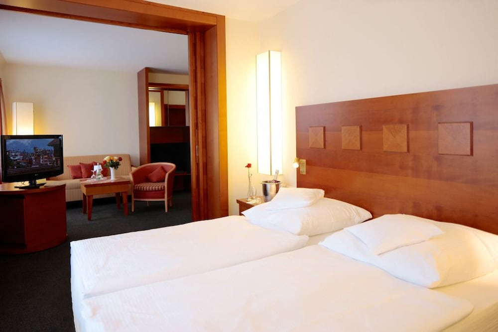 Comfort Triple Room, Multiple Beds, Non Smoking, Private Bathroom photo 2