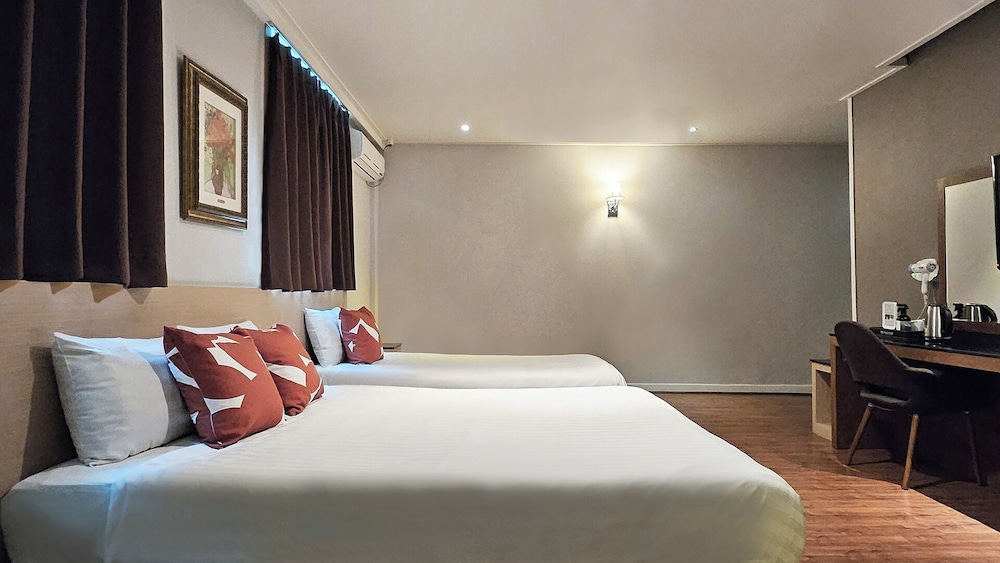 Suite Twin Room photo 2