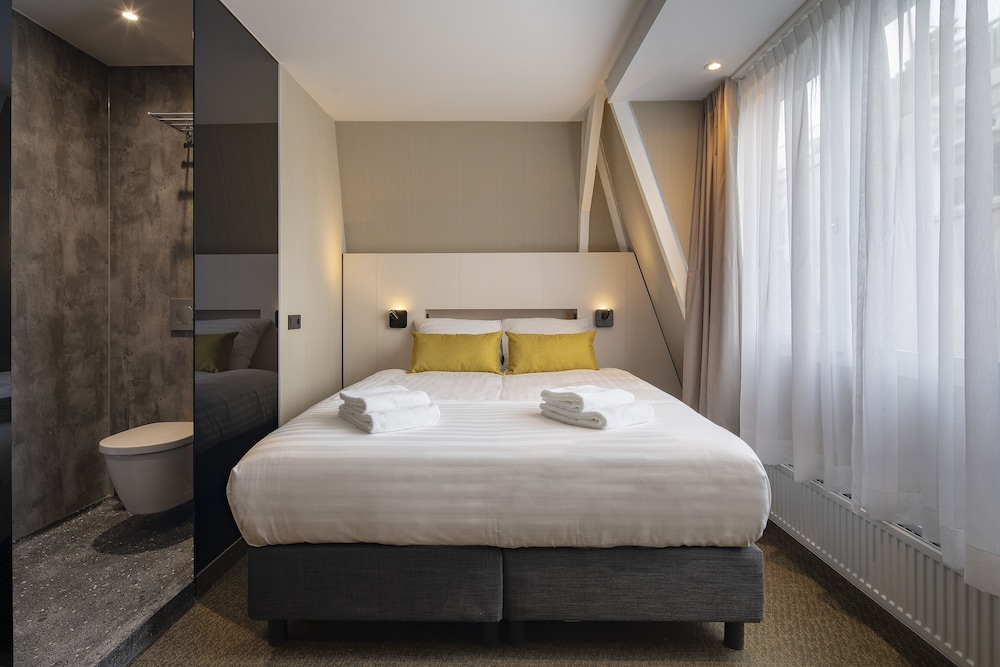 Basic Double Room
