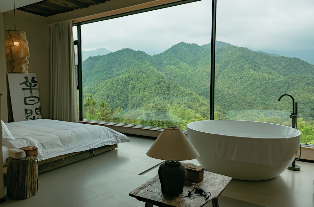 Romantic Double Room, Patio, Mountain View