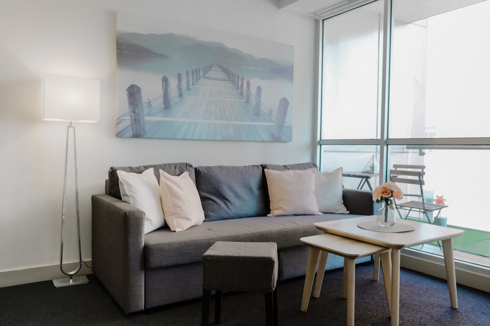 Family Apartment, 2 Bedrooms, Accessible, City View