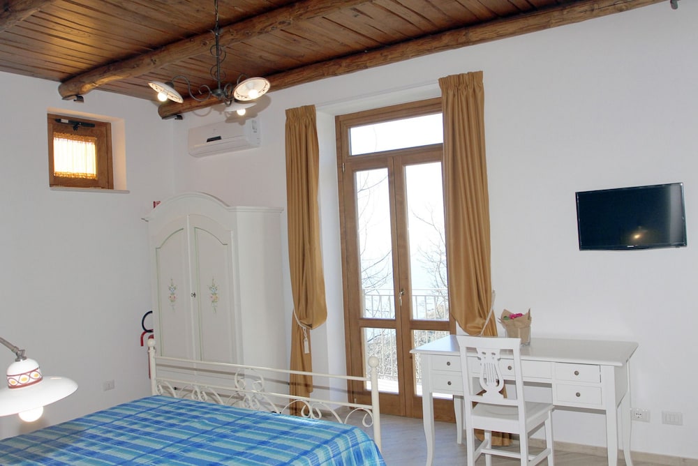 Deluxe Triple Room (Mare) photo 3