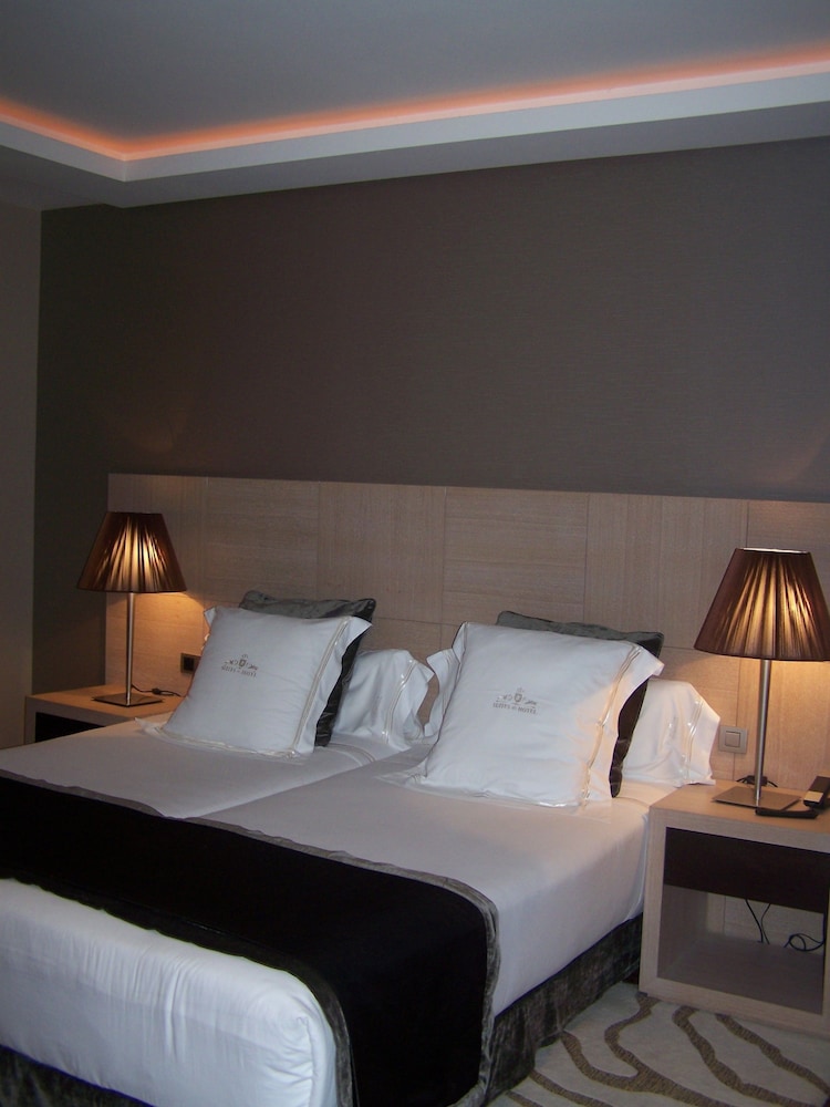 Suite, Kitchen