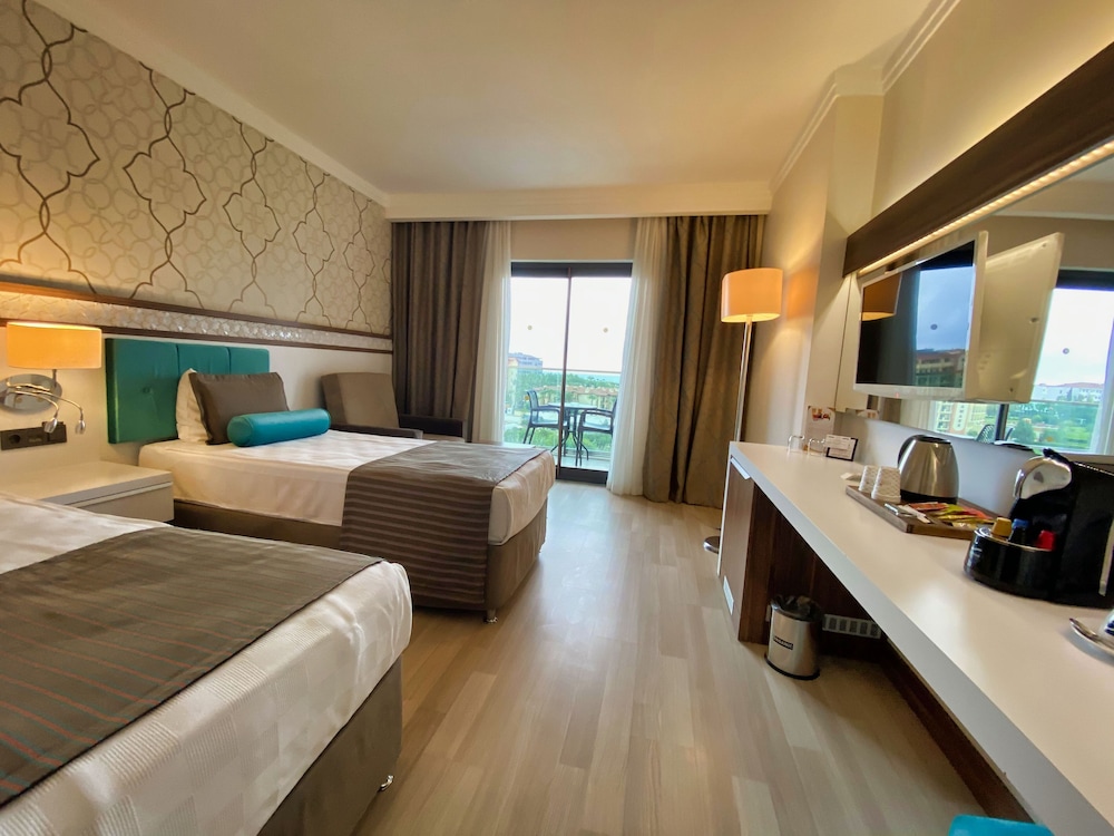 Comfort Room, 2 Bedrooms, 2 Bathrooms (Sea Side) photo 2
