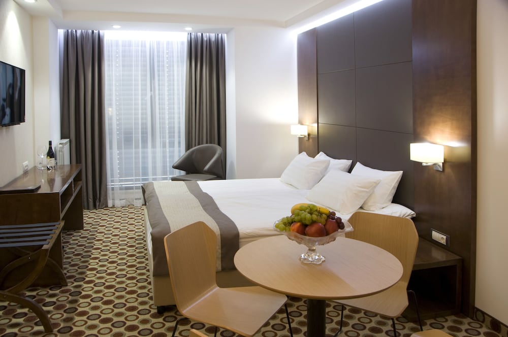 Deluxe Connecting Rooms