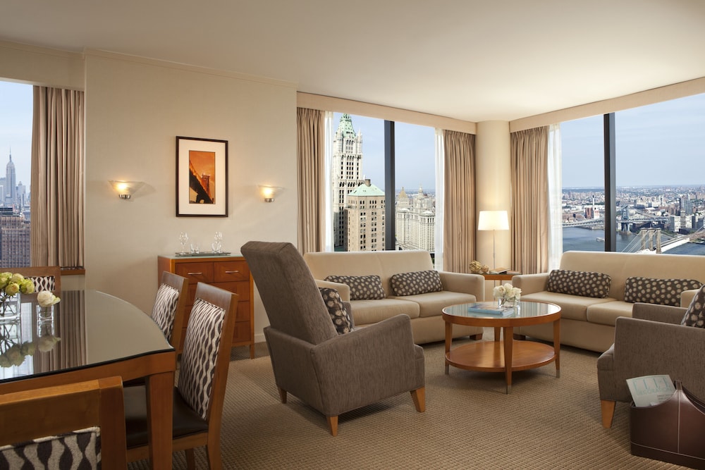 Luxury Suite, 1 Bedroom, Accessible, City View (Roll In Shower) photo 1