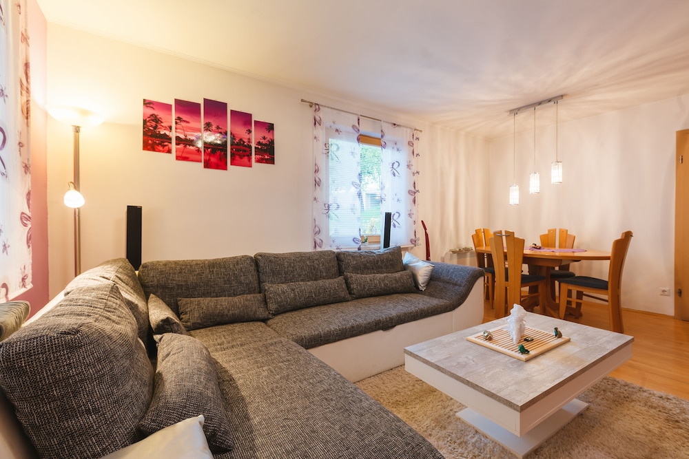 Deluxe Apartment, 3 Bedrooms, Ground Floor photo 1