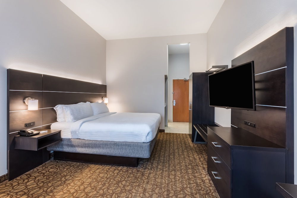 Holiday Inn Express Hotel & Suites Bremen by IHG