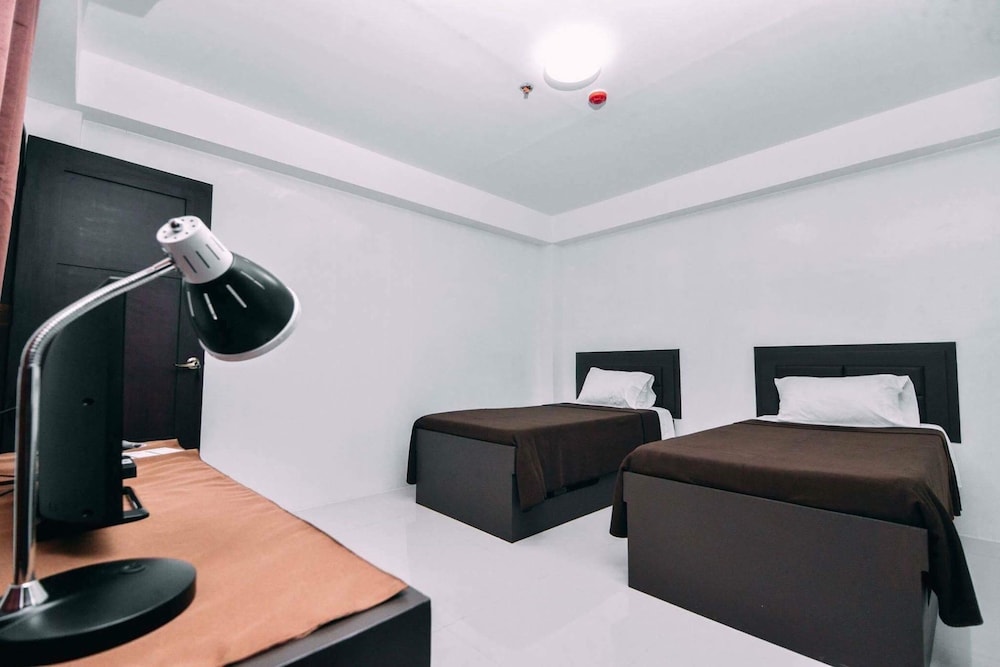 Standard Room, 2 Twin Beds photo 3