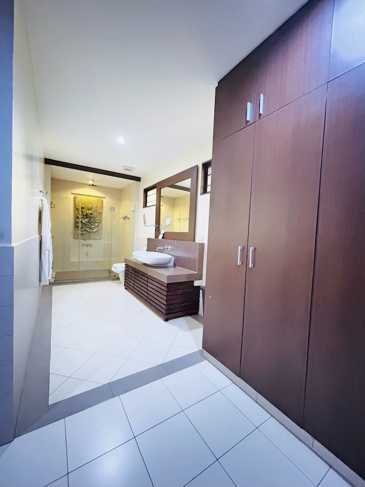 Executive Room photo 2
