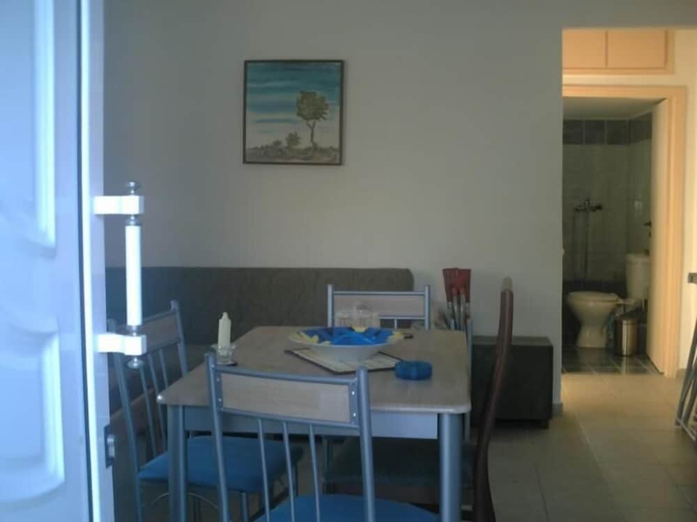 Apartment, 1 Bedroom, Mountain View photo 1