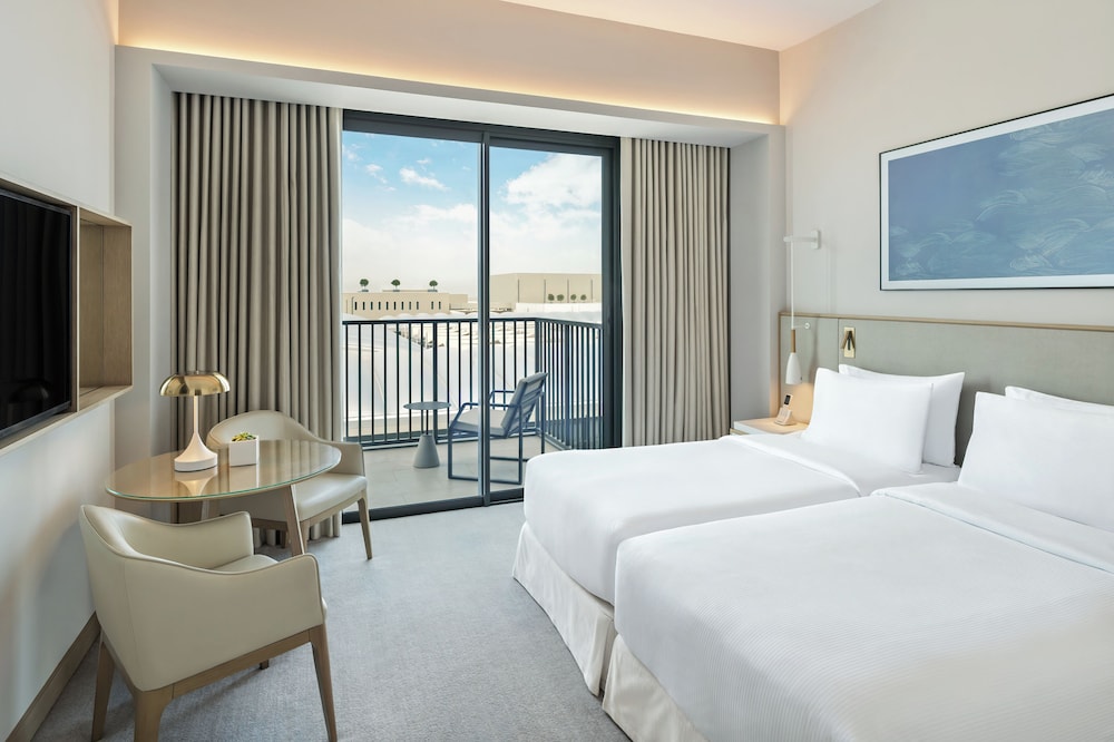 Deluxe Room, 2 Twin Beds, Balcony - Photo 1