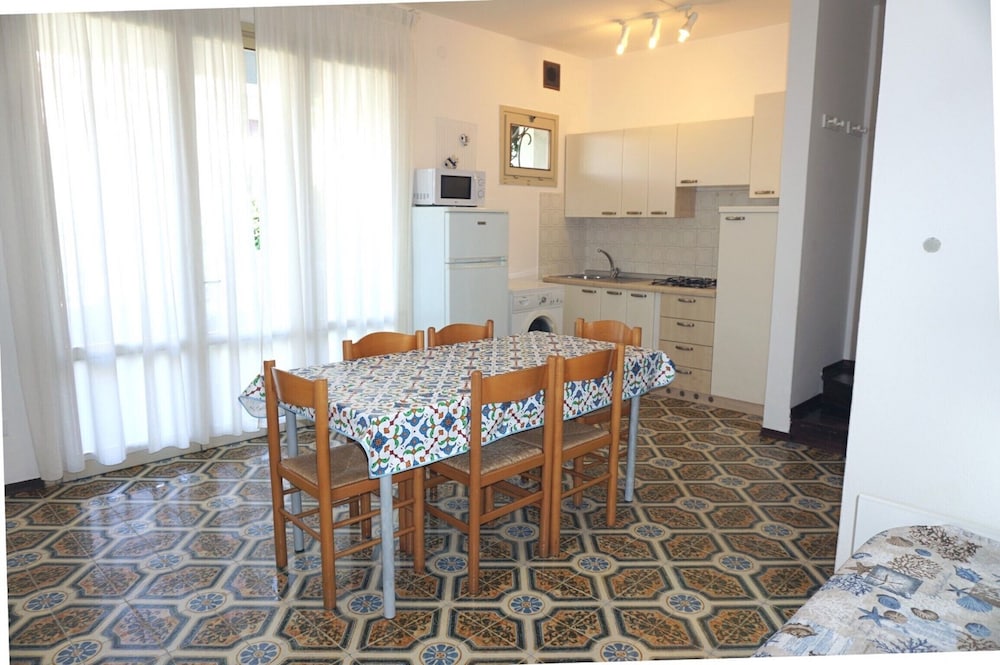 Villa, 2 Bedrooms, Balcony, Garden View