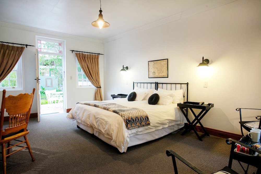 Village Room (K) photo 3