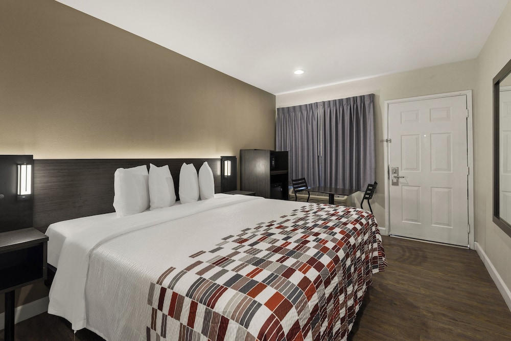Superior Room, 1 King Bed, Non Smoking