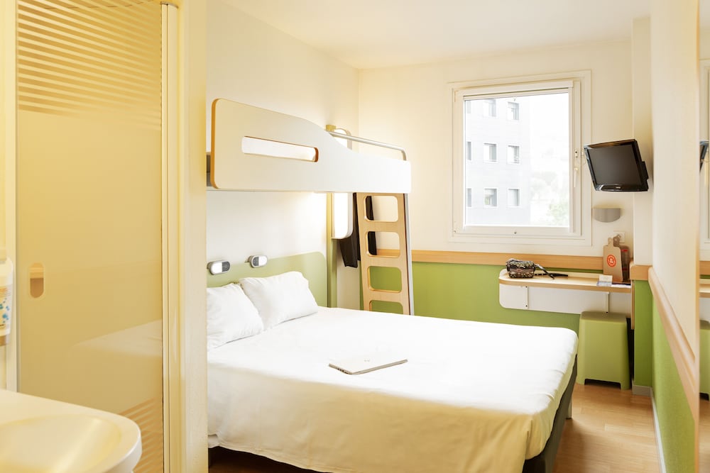 Double Room, Multiple Beds - Photo 2