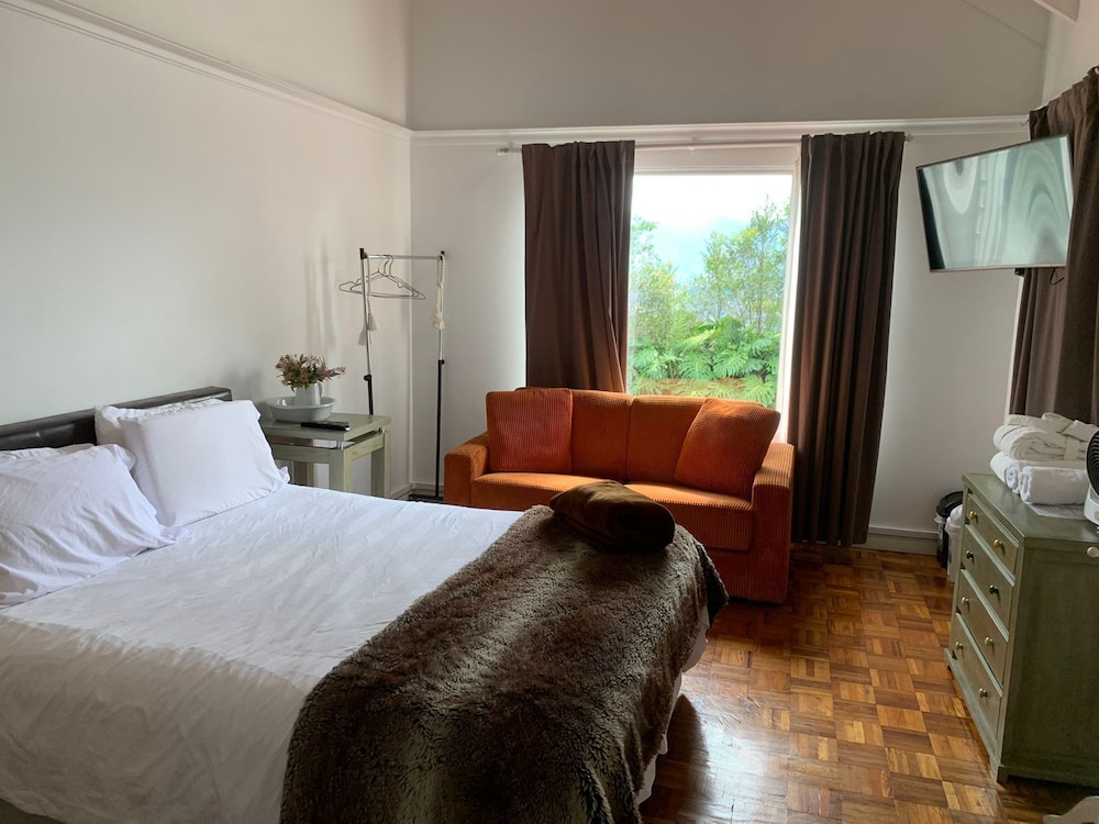 Executive Double Room, 1 Queen Bed with Sofa bed photo 1