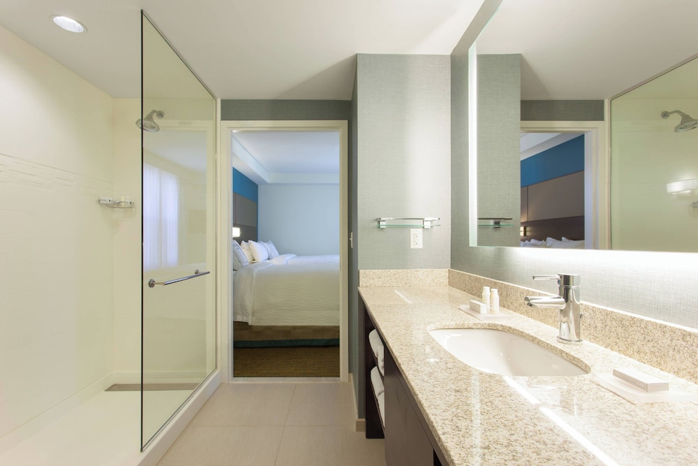 Suite, 2 Bedrooms thumbnail 5