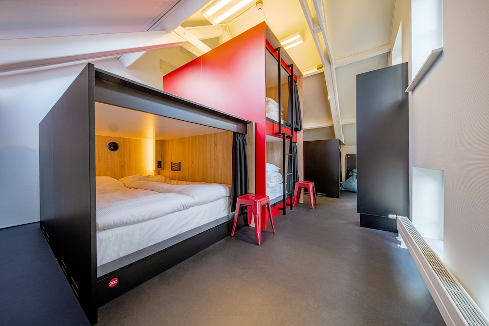 Deluxe Shared Dormitory, 1 Double Bed, Non Smoking, City View photo 1