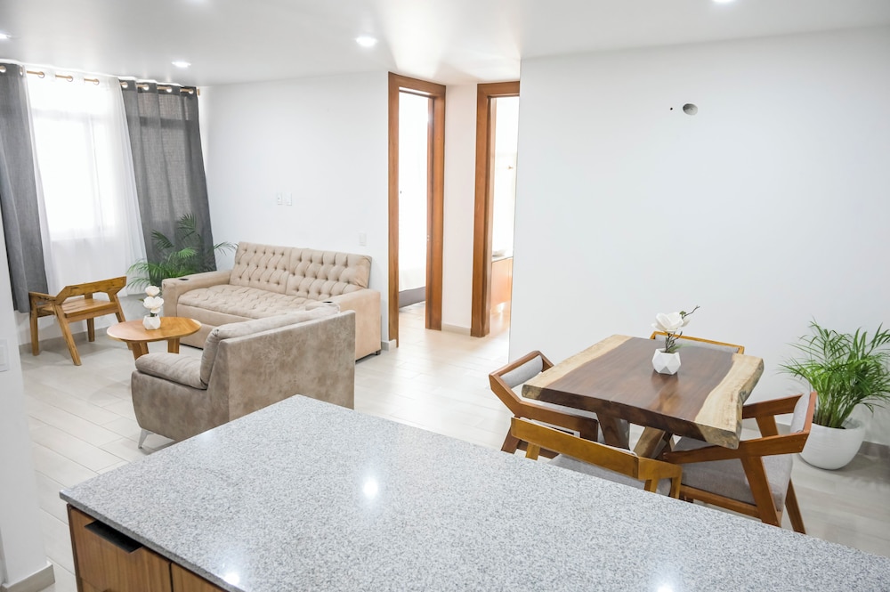 Family Suite, 2 Bedrooms, City View photo 1