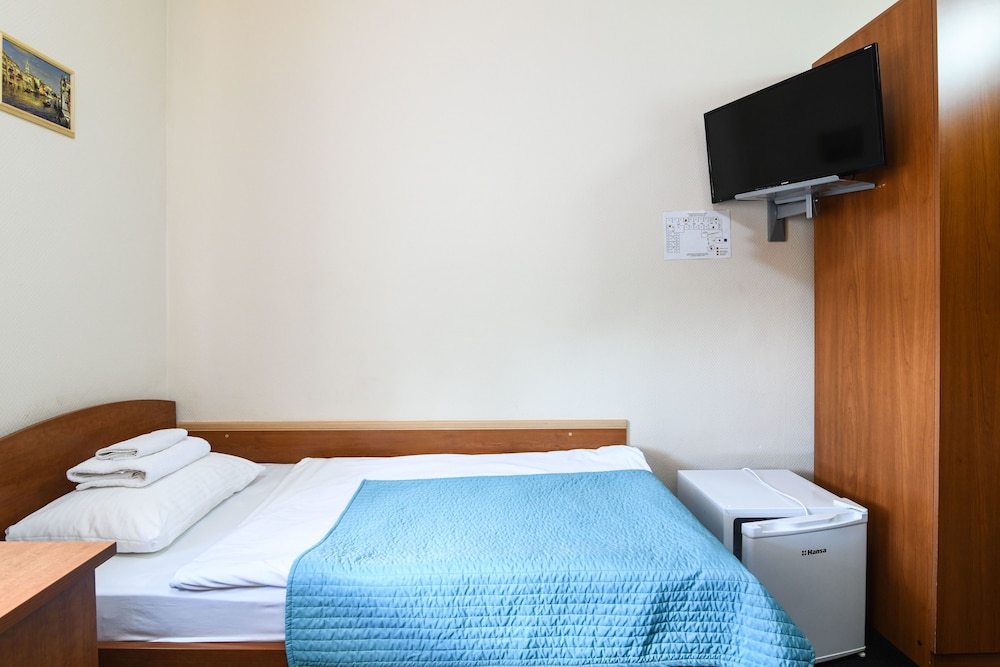 Standard Twin Room photo 3