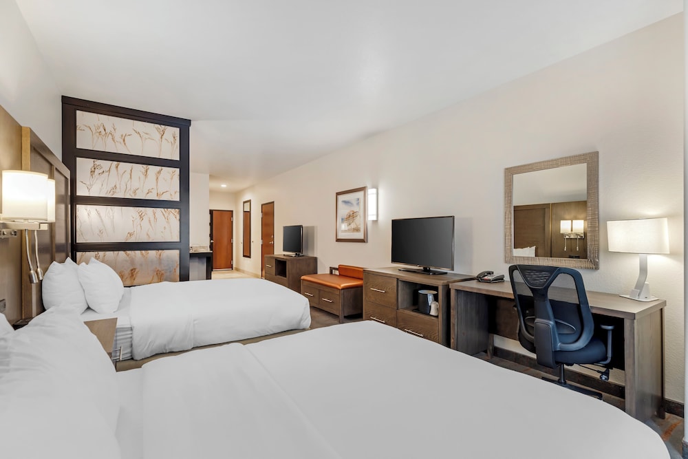 Suite, Multiple Beds, Accessible, Non Smoking photo 1