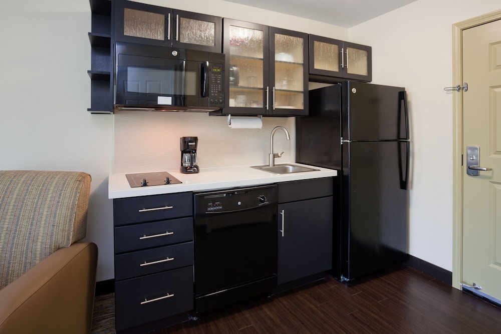 Studio Suite, 1 Queen Bed, Accessible (Communications Accessible) photo 2