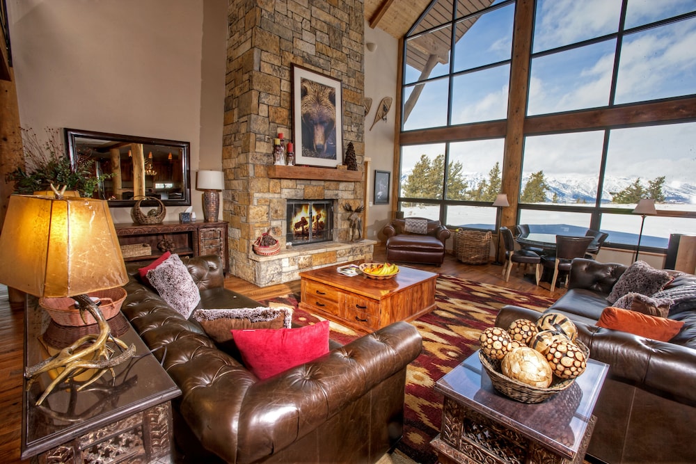 Luxury House, 4 Bedrooms, Mountain View photo 1