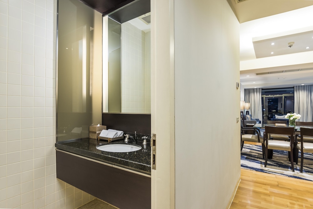 Three Bedroom Premier Suite photo