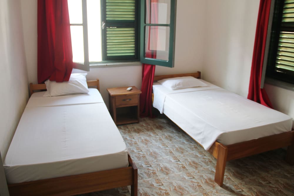 Standard Twin Room photo 1