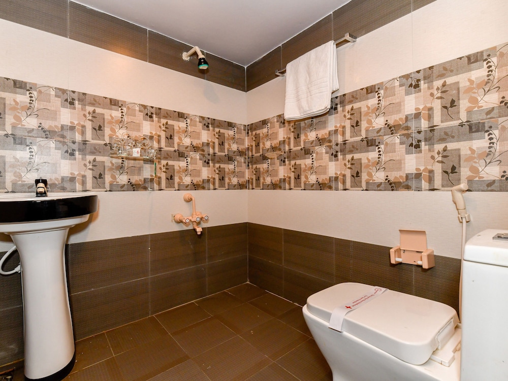 Deluxe Double Or Twin Room, 1 King Bed photo 2