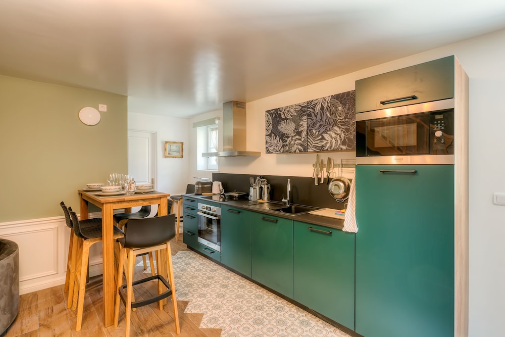 Family House - Photo 10