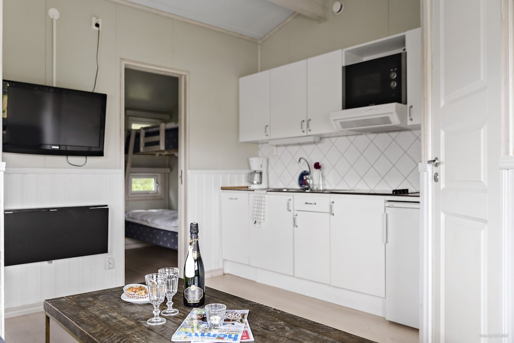 Family Cottage (Excluding Towels, Sheets and Cleaning) photo 3