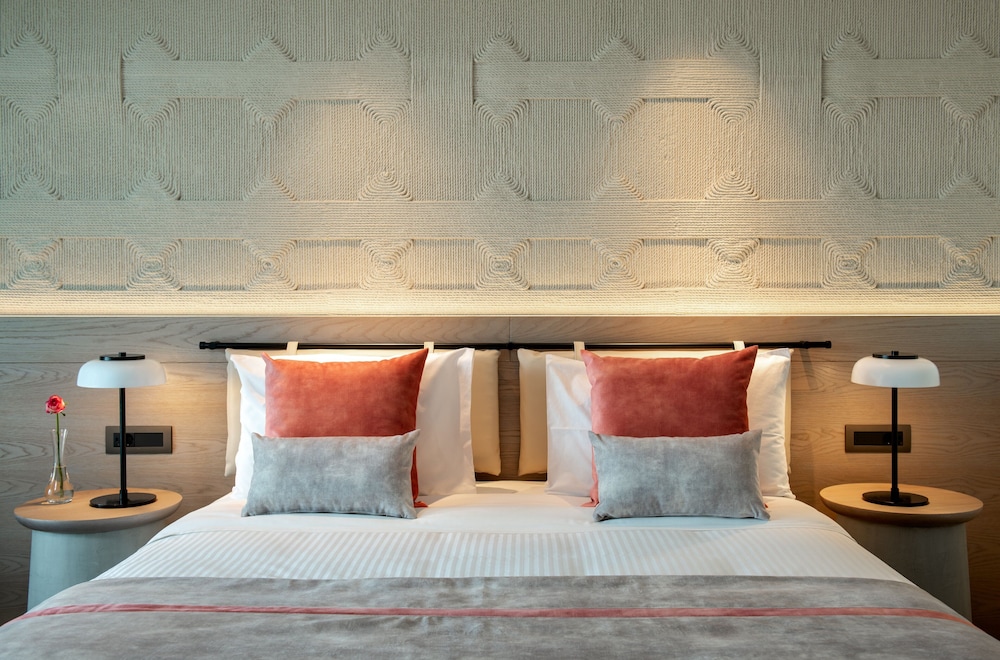 Junior Suite (JUNSUI)