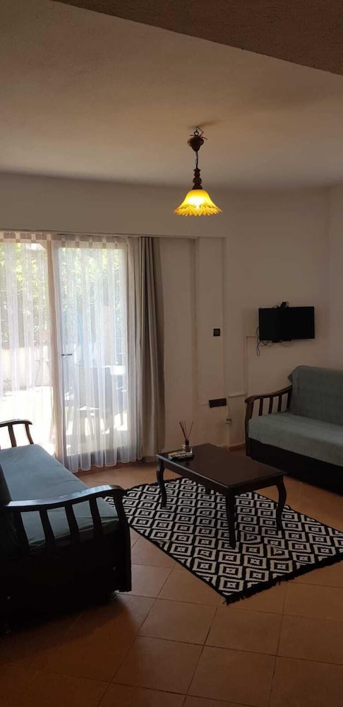 Family Apartment, 1 Bedroom, Garden View photo 1