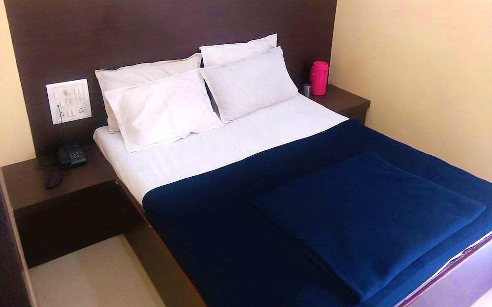 Basic Double Room, 1 Double Bed, City View photo 2