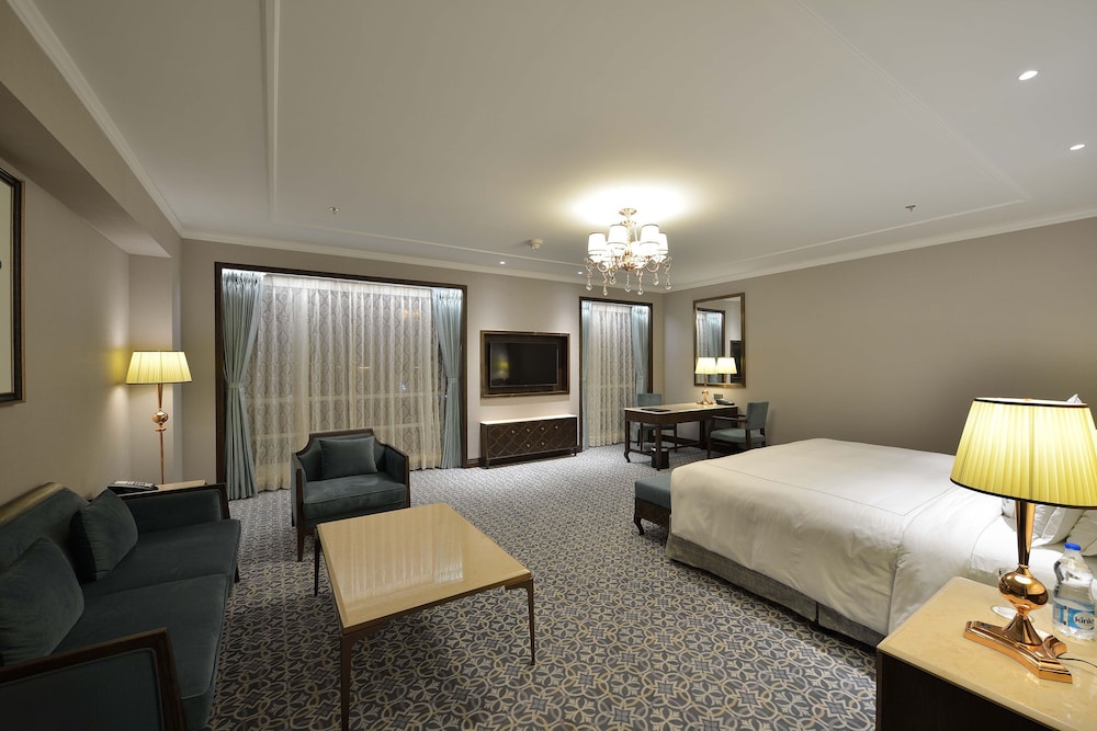 Grande Luxury, Grand Room - Photo 2