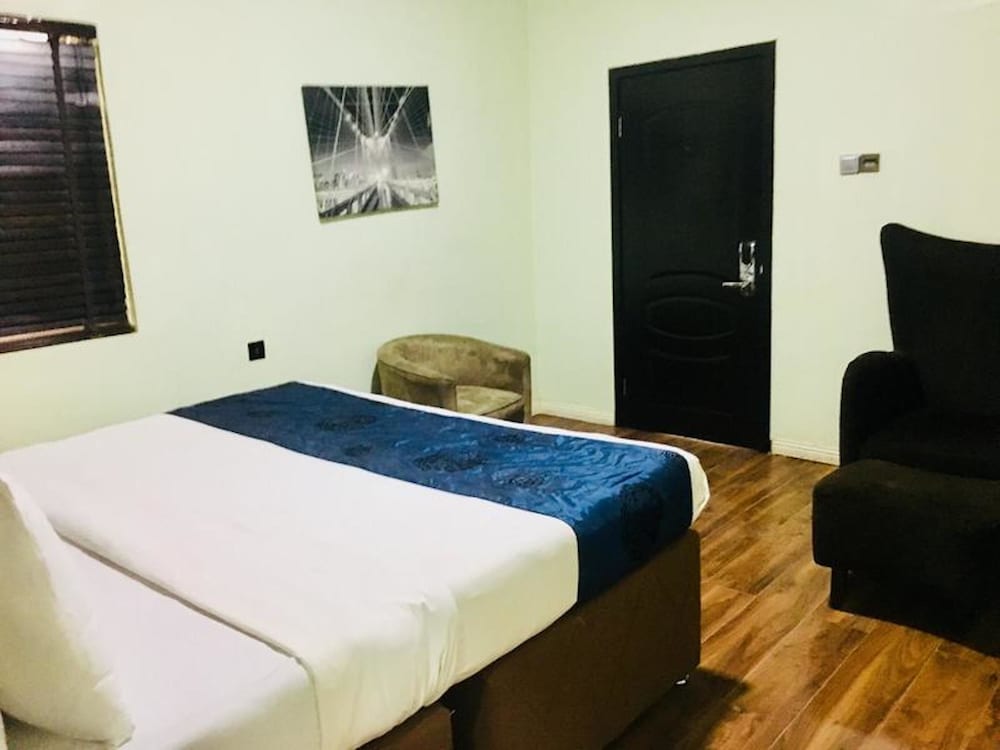 Standard Room - Photo 2
