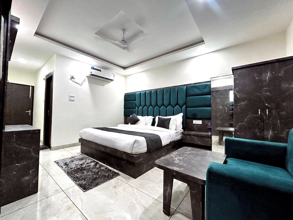 Executive Room - Photo 3