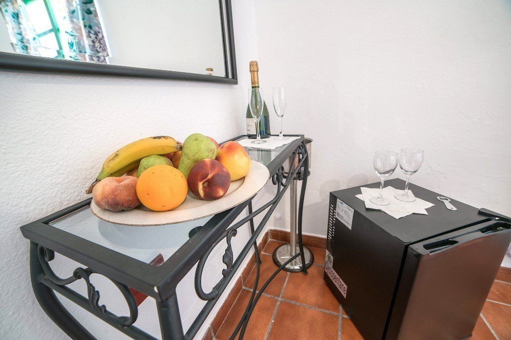 Suite - Mountain View photo 2