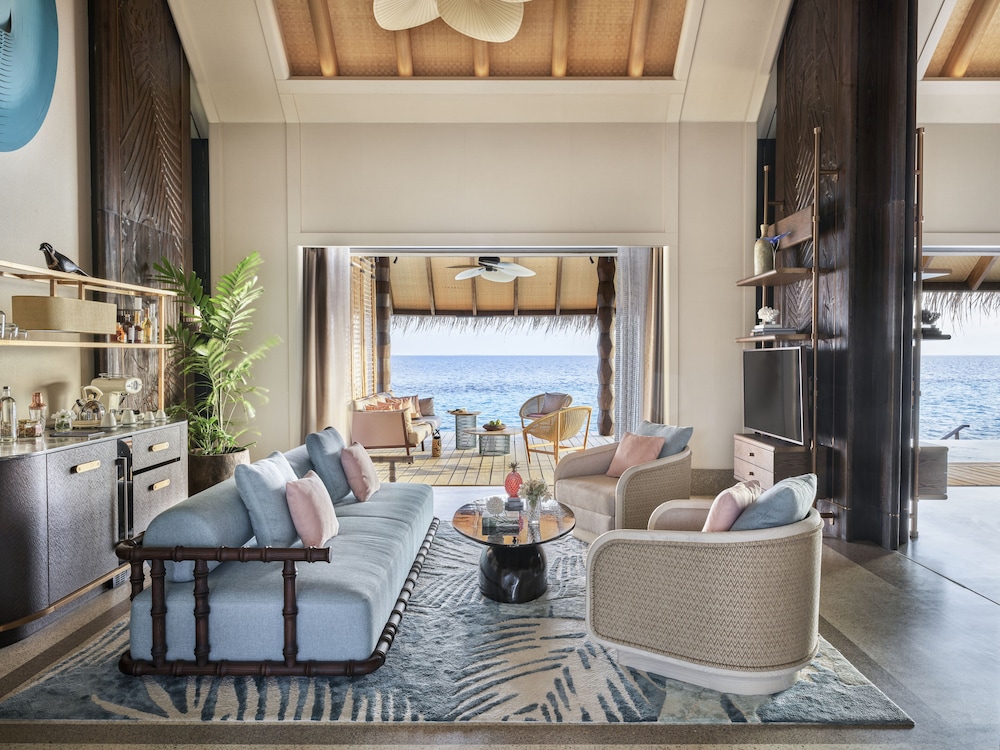 Luxury Villa (Sunset Water Villa with Pool)